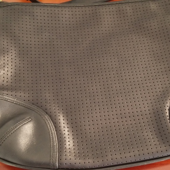 Coach Handbags - Vintage 100 percent authentic Coach bag.